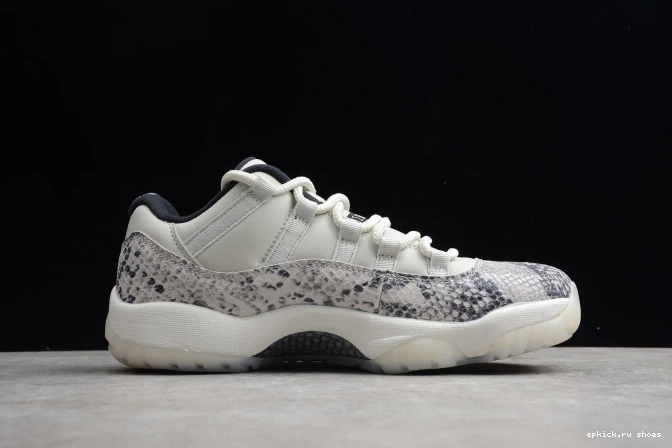 Cheap Light Jordan SE Snake Low 11 Bone Air CD6846-002 0816